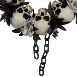 Christmas Central Skulls And Chains With Gray Roses Halloween Wreath 15-Inch Unlit -Christmas Central Shop 6089142 ALT2